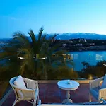 Seafront Longobardi Villa *
