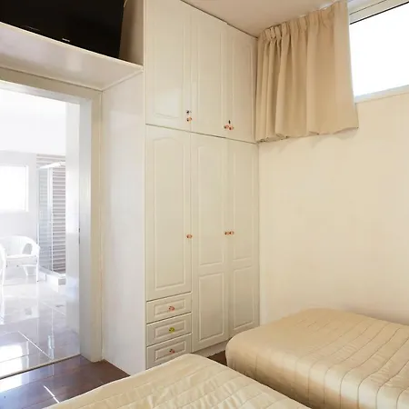 Villa Seafront Longobardi La Canée