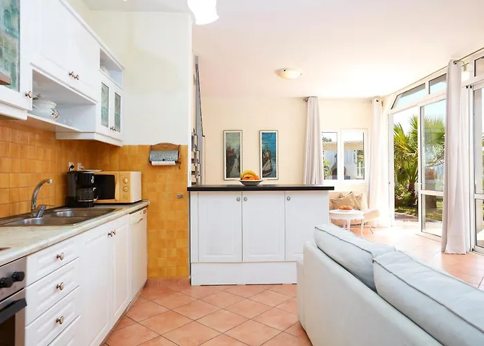 Villa Seafront Longobardi *