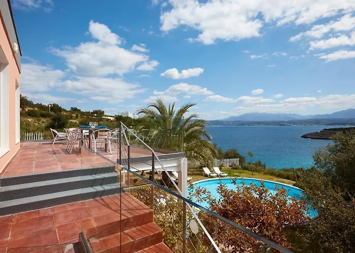 Villa Seafront Longobardi