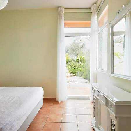 Seafront Longobardi Chania (Crete)